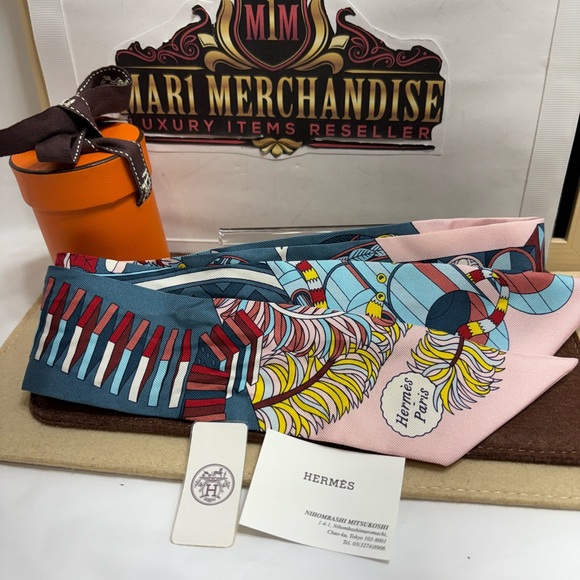 Hermès Twilly Scarf Collection in Blue, Pink, and Red - Picture 4 of 7